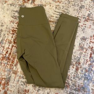 LuluLemon Wunder Under 25 Inch